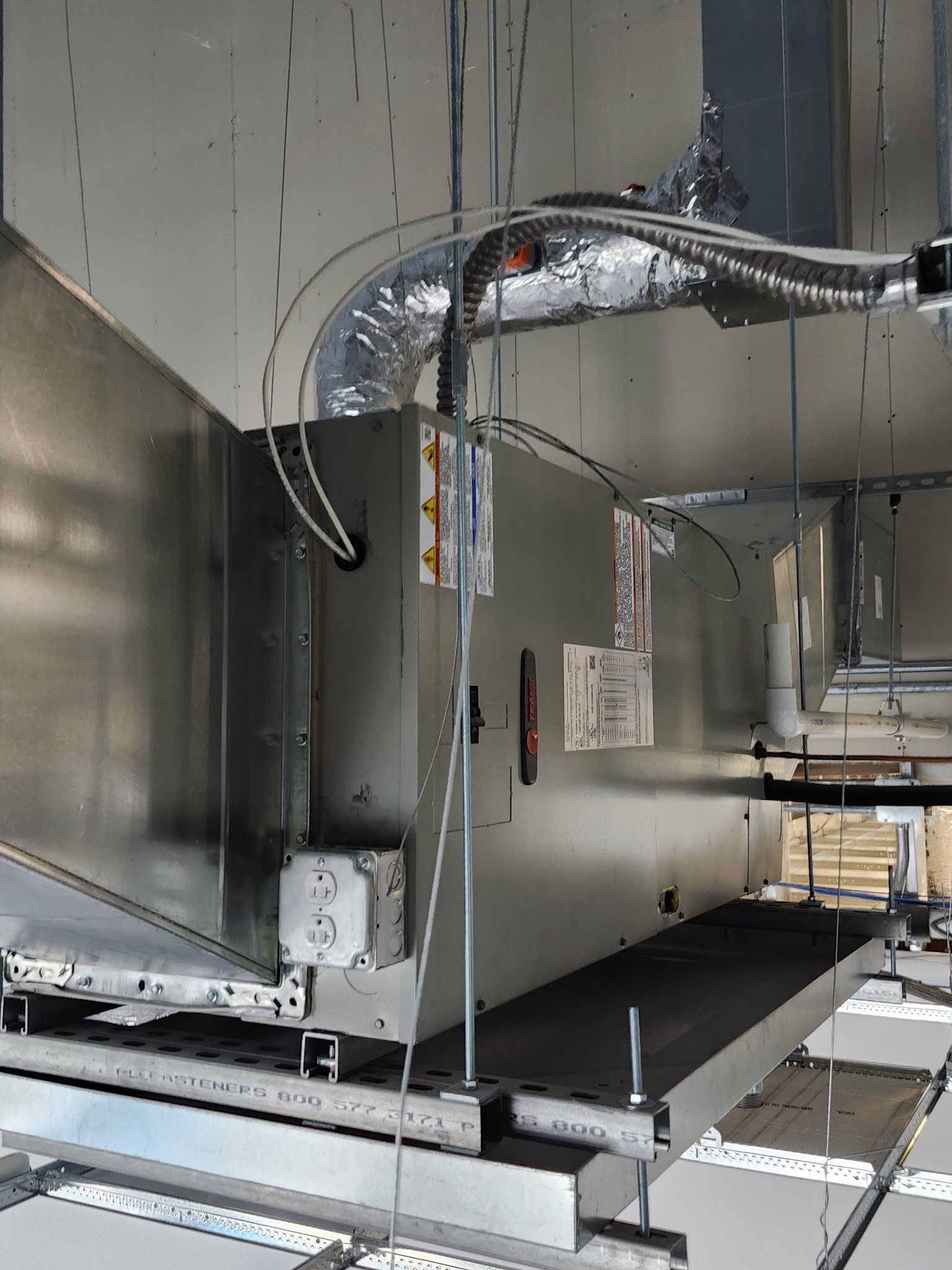 16-Apr 15, 2026 16-49-54-zx9P